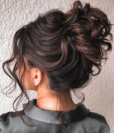 Wedding Hairstyles For Short Hair, Short Bridal Hair, Short Hair Bride, Wedding Hair Up, Short Hair Bun, Guest Hair, Curly Wedding Hair, Hairdo Wedding, Trendy Wedding Hairstyles