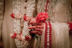 Pakistani cultural wedding couple outfit. Fate Destiny, Life Is Worth Living, Gentle Soul, I Am A Woman, Beautiful Henna, Pakistani Couture, Ethnic Wedding, Subtle Beauty