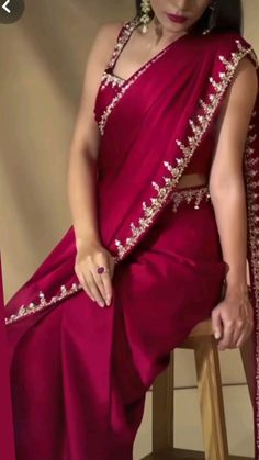 Indian Wedding Nails Bridesmaid, Indian Wedding Nails, Black Saree Designs, Purple Sarees, New Dress Design Indian, Latest Saree Trends, Casual Gowns, Wedding Nails Bridesmaid, Nails Bridesmaid