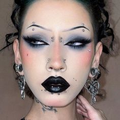 Goth Eye Makeup, Matte Lipstick Colors, Drag Make-up, Punk Makeup, Swag Makeup, Smink Inspiration, Vanilla Scent, Emo Makeup, Dope Makeup