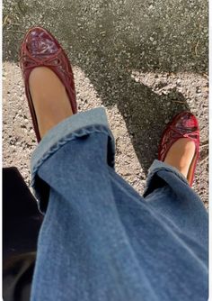 Red Ballerinas, Slippers Outfit, Ballet Flats Outfit, Red Ballet Flats, Red Chanel, Flats Outfit, Shoe Inspo, Ballet Slippers