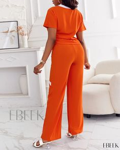 Ebeek - Stylish and Chic Contrast Panelled Crop T-shirt and High Waist Pants Set Matching Pants Set, Crop Top Dress, Chic Type, Crop T Shirt, High Waist Pants, Plaid Blouse, Round Neck Dresses, Long Sleeve Short Dress, Daily Dress