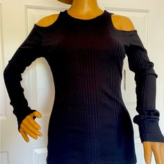 Frame Shirt Black Cold Shoulder Nwt Casual Black Cold Shoulder Blouse, Fitted Cold Shoulder Casual Tops, Black Cold Shoulder Top For Fall, Cosplay Costumes, Black Shirt, Cold Shoulder, Top Shirt, Womens Tops, Frame