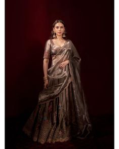 Amrapali Jewels, Aditi Rao Hydari, Wrist Stack, Indian Wedding Gowns, Aditi Rao, Simple Lehenga, Trendy Outfits Indian, Indian Sari Dress, Indian Look