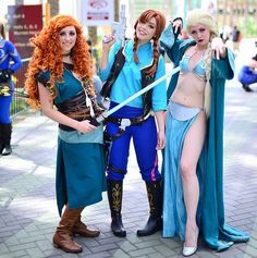 Star Wars meets Disney — Anna Solo, get it?! Epic Halloween Costumes, Princess Star, Three Women, Disney Cosplay, Geek Fashion, Cosplay Tips, Fantasias Halloween, Amazing Cosplay, Best Cosplay