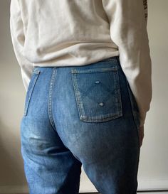 Super adorable and comfortable jeans with great fades and a cutie mend near the ankle sone with 50s denim scraps.  ultra high rise with a relaxed leg.  MEASUREMENTS  Waist 26 Hip 38 Rise 13 Inseam 28 CONDITION  Good. Very strong, wearable denim. A few small stains and broken stitches throughout. Not dry. Faded Straight Leg Jeans With Belt Loops, Dark Wash Recycled Denim Flare Jeans With Belt Loops, Pre-washed Recycled Denim Blue Jeans, Pre-washed Straight Leg Denim Blue Jeans, Faded Recycled Denim Cropped Jeans With Five Pockets, Distressed High-rise Medium Wash Cargo Jeans, Distressed High-rise Cargo Jeans In Medium Wash, High Rise Distressed Cargo Jeans In Medium Wash, Relaxed Fit Medium Wash Pre-washed Bottoms