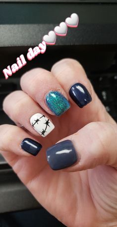 Punchy Nails Designs, Cowboy Nails, Nail Shapes Square, Gel Toe Nails, Cow Nails