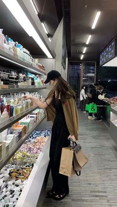 Grocery Outfits, Ulzzang Gril, Velvet Dress Designs, Stylish Winter Outfits, Business Outfits Women, Instagram Ideas Photography, Cute Poses For Pictures