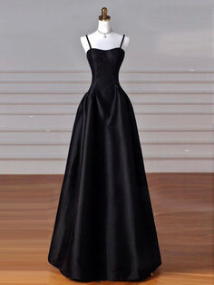 Elegant Black A-line Gown, Black A-line Wedding Gown, Black A-line Evening Gown, Formal Black A-line Maxi Dress, Black A-line Evening Dress With Fitted Bodice, Fitted Black A-line Maxi Dress, Black Fitted A-line Maxi Dress, Black A-line Dress For Wedding, Black A-line Gown For Prom Season