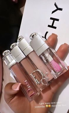 #follow #makeupproducts #makeuplover #makeup #beautyblog #blogging #blogger #blog Makeup Bag Essentials, Makeup For Black Skin, Pink Lifestyle, Lip Gloss Collection, Lip Cosmetics, Lip Glosses, Pink Girly Things, Makeup Obsession