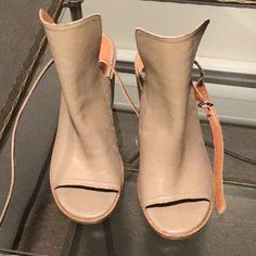 Lucky Brand Women’s Velitina Stacked Heel Open Toe And Back Bootie Size 6.5 Nwot Excellent Condition No Flaws Retail $125 Color: Dune Can Look Grayish Beige Open Toe Open Back Stacked Heel 0.9” Crisscross Strap Rubber Sole Boot Opening Measures Approximately 4.53” Around Leather Boot Bootie Buckle Closure Shaft Measures Approximately Ankle From Arch Extremely Comfortable Neutral Color Can Go With Anything Imprinted Pattern On The Leather For The Lucky Brand Fan! These Booties Are Awesome. They A Rubber Sole Boots, Lucky Brand Shoes, Leather Boot, Herringbone Pattern, Neutral Color, Stacked Heel, Bootie, Lucky Brand, Cowboy Hats