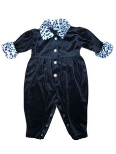 Vintage Boutique Velour Romper w/ Faux Fur, Baby Girl’s Sz 12 Mos, LA Baby Brand. Stylish romper for the fancy little lady in your life! Pair with some Mary Jane’s and a pair of baby shades for a picture perfect outfit. **Vintage items may have fabric pilling, slight staining and wear/tear from previous use. Check out the other baby items in my shop! Be sure to ask about combined shipping prior to purchase. Shipped with USPS First Class. Fabric Pilling, La Baby, Outfit Vintage, Velvet Lace, Lace Romper, Vintage Boutique, Baby Items, Perfect Outfit, Picture Perfect