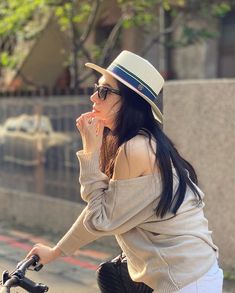 AnN HsU 許瑋甯（@anno8o7）• Instagram 相片與影片 Nhu Xuan Hua Photography, Panama Hat, Off The Shoulder, Hats, On Instagram, Instagram