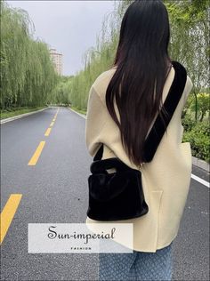 Handbags Type:Shoulder Bags Main Material:Faux Fur Lining Material:Organic Cotton Shape:Satchels Origin:Mainland China Hardness:SOFT Pattern Type:Floral Interior:No Pocket Decoration:Fur Exterior:NONE Occasion:Versatile Closure Type:zipper Gender:WOMEN Style:Fashion Number of Handles/Straps:Single modname=ckeditor Winter Travel Shoulder Bag, Winter Travel Shoulder Bag With Double Handle, Everyday Winter Shoulder Bag, Casual Winter Satchel With Large Capacity, Large Capacity Winter Travel Satchel, Winter Rectangular Hobo Bag For Everyday Use, Winter Satchel With Adjustable Strap, Winter Double Handle Shoulder Bag For Everyday Use, Casual Winter Satchel Shoulder Bag