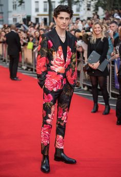 Best Dressed Man, Iconic Style, On The Red Carpet, Timothee Chalamet, Red Carpet Looks, Mens Fashion Trends, Red Carpet Fashion, The Red Carpet, Star Fashion