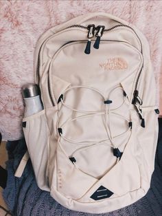 Jester Luxe Backpack, The North Face Backpack, Cute Backpacks For School, North Face Jester, Aesthetic Backpack, College Outfit, College Backpack, School Accessories, Neue Outfits