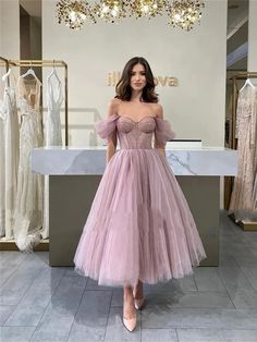 Simple Prom Dress Short, Prom Dresses Off The Shoulder, Dresses Off The Shoulder, Modest Evening Dress, Afrikaanse Mode, Short Prom Dresses, Lace Evening Gowns, Looks Party, Dress Sleeve Styles