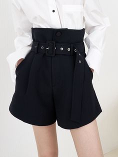 MO&Co.Women Paperbag High Waisted Belted Shorts Features : - High waistCode : MBB1SOT004Inside leg length of size M is 34cmBlack : Model is 178cm tall and wearing a size M MATERIALS & CARE : Material : 54.9% Wool 45.1% PolyesterDo not wash, do not bleach Hang to dry in the shade, do not dryIron at low temperature, professional dry cleaningTips : 1. Snap and dry clean separately 2. The belt is hand washed separatelyPlease select your own size in the size chart according to your figure and serve m Belted Shorts, Shorts For Women, Black Model, Summer Shorts, Bleach, Size Chart, Dry Clean, High Waisted, Wool