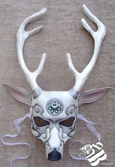 Hare Mask, Deer Mask, Goddess Of The Moon, Afrikaanse Kunst, Birthday Inspo, Ceramics Ideas