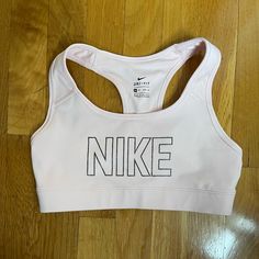 Super Cute Nike Sports Bra! - Very Supportive - Soft - Stylish! Open To Offers Cheap Nike Sports Bra With Moisture-wicking, Nike Athletic Heather Activewear For Workout, Nike Athletic Heather Activewear For Gym, Nike Sports Bra, Racerback Sports Bra, Cute Nikes, Women's Intimates, Nike Women, Sports Bra