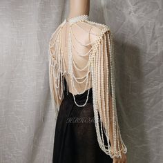 Handmade Pearl Body Chain With Sleevesbridal Body - Etsy Pearl Chest Necklace, Pearl Harness Body Chains, Pearl Outfits, Body Chain Outfit, Pearl Body Jewelry, Bridal Body Jewelry, Body Chain Bra, Pearl Body Chain, Princess Photoshoot