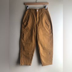 Everlane The Utility Barrel Pant Cotton Rosewood Size 00. Condition Is New Without Tags. Measurements Length Size 35 Inches Inseam Size 25 Inches Waist Size 12 Inches Rise Size 10.5 Inches Hips Size 19 Inches Thighs Size 12 Inches Leg Opening Size 7 Inches Orange Straight Leg Work Pants, Everlane Casual High Waist Pants, Everlane Tapered Leg Cotton Pants, Everlane Wide Leg Cotton Bottoms, Mustard High Waist Bottoms For Workwear, Everlane Wide-leg Cotton Bottoms, High Waist Mustard Bottoms For Work, Mustard High-waist Bottoms For Work, Everlane Cotton Tapered Leg Bottoms