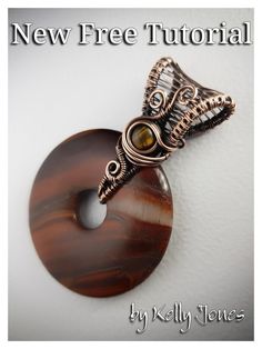 an image of a brooch with the words new free tutorial on it's side