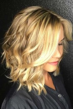 Super cute Long Angled Haircut, Wave Bob Hairstyles, Angled Haircut, Wavy Bob Long, Wavy Bob Hairstyles, Medium Bob Hairstyles, Wavy Haircuts, Hair Styles 2017, Penteado Cabelo Curto