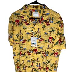 Cactus Man Havana Cuba Hawaiian Tropical Shirt Men’s Size Xl Eco Viscose Length: Approximately 29 Inches Pit To Pit: Approximately 23.5 Inches Elevate Your Style With This Vibrant Cactus Man Havana Cuba Hawaiian Tropical Shirt. Made From Eco-Viscose Material, This Button-Up Shirt Is Perfect For Any Occasion, Whether It's A Travel Adventure, Party Or Casual Day Out. The Spread Collar, Short Sleeves, And Button Closure Offer A Comfortable Fit, While The Accents Add A Touch Of Sophistication. The S Yellow Hawaiian Camp Collar Tops, Yellow Hawaiian Cotton Top, Yellow Relaxed Fit Hawaiian Shirt, Yellow Camp Shirt With Graphic Print And Relaxed Fit, Casual Yellow Tops With Tropical Print, Casual Yellow Tropical Print Tops, Yellow Hawaiian Camp Shirt For Vacation, Yellow Hawaiian Shirt With Graphic Print, Yellow Hawaiian Shirt For Vacation