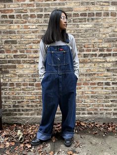 excellent condition , slightly distressed* vintage from the 1980s 80s bib overalls , jean overall oversized loose baggy fit dark wash denim labeled size W38 L30 *small hole in rear of overall-pleasantly distressed Sold by Yellow Jacket Vintage Baggy Jean Overalls, Baggy Overalls Outfit Aesthetic, Dark Wash Baggy Overalls, Baggy Overalls Outfit 90s, Oversize Overalls, Jeans Overall Outfit, Overalls Styling, Baggy Overalls Outfit, Overalls Outfit 90s