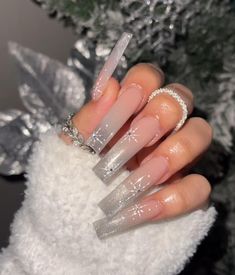 Short Nails Christmas, Christmas Nails White, Holiday Nails Red, Candy Cane Sweater, Nails New Year, Nails December, New Year Nails, Nails Holiday, Custom Nails