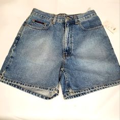 Dkny 90's Vintage High Waisted Denim Shorts - Mom Shorts Size 6 * High Waisted * Zipper Fly * Five-Pocket Design *100%Cotton *Deadstock - Nwt -Excellent Vintage Condition Approx Measurements Waist: 14.5" Inseam: 5" Front Rise: 11" Y2k, 90's, Mom Jeans, Mom Shorts, Vintage, Retro, 80s Shorts, Mom Jean Shorts, Vintage Jean Shorts, 90s Shorts, High Waisted Denim Shorts, Vintage Mom Jeans, Mom Denim, Mom Jeans Shorts, Vintage Mom