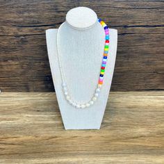 "Harry Styles \"Eliou\" inspired 14 Gold Colorful Freshwater Pearl and Pony Bead necklace 🌈 This fun necklace is the perfect way to add some fun to any attire. Made with genuine and natural large Freshwater/ Baroque Pearls and Colorful Pony Beads and secured with a 14k Gold spring ring closure. 💗 This trendy necklace makes the perfect jewelry accessory that is sure to make a statement. Special requests are always welcomed. 🍄🌼 \"Stay Golden\"" Pony Bead Necklace, Jewelry 90s, 90s Necklace, Harry Styles Golden, Necklace Y2k, Rainbow Pearl, Y2k Necklace, Stay Golden, Trendy Necklace