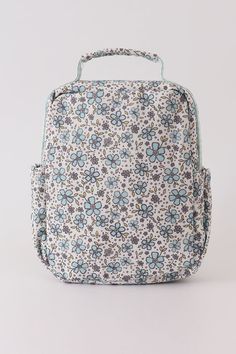 Make lunchtime a blooming good time with our Green Floral Ruffle Lunch Bag! Featuring a playful floral design and charming ruffle detail, this bag adds a touch of fun to your lunch routine. Stay stylish and eco-friendly with this insulated bag, perfect for on-the-go meals. 8*10*3in 25%Cotton 75%Polyester MC403327 Sequin Crafts, Plaid And Leopard, Insulated Bag, Beach Collection, Pet Holiday, Baby Boy Shoes, Floral Ruffle, Toy Sale, Good Time