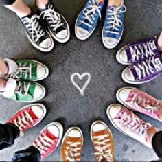 Ashlie and I were talking about maybe one style could be "Converse" and when we take pictures in our Kicks we would each do our own take on wearing Kicks. Then we'd all have our Kicks on but also our own style/personality will be apparent in what we wear with them. Zapatillas All Star, Rainbow Converse, Cool Converse, Baskets Converse, Mario Testino, Natalia Vodianova, Antik Batik