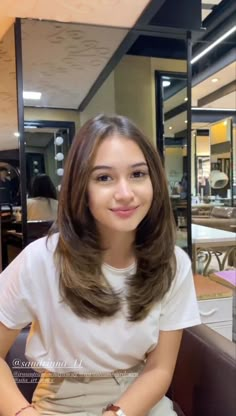 Mekap Mata, Haircuts For Medium Length Hair, Layered Haircuts For Medium Hair, Hair Inspiration Long, Hairstyles For Layered Hair, Peinados Fáciles Para Cabello Corto, Haircuts Straight Hair, Haircuts For Medium Hair, كريستيانو رونالدو