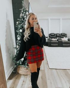 Christmas Eve Outfits, Christmas Fashion Outfits, Xmas Party Outfits, Christmas Eve Outfit, Leni Klum, Christmas Wallpaper Iphone, Christmas Fits