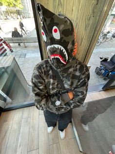 Bape Photos, Black Bape Hoodie Outfit, Bape Shark Hoodie Outfit, Bape Jacket Outfit, Full Zip Hoodie Outfit, Bape Pfp, Bape Drip, Bape Fit, Bape Hoodie Outfit