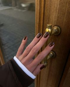 40 Fall 2024 Nail Polish Color Trends That Are Sultry & Chic Brown Nail Polish, Brown Nail, Brown Nails Design, Milky Nails, Nail Idea, Rich Burgundy, Autumn Nails