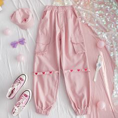 Heart Harness, Cargo Pants Pink, Kawaii Pants, Girls Cargo Pants, Hip Hop Women, Kawaii Outfits, Kawaii Fashion Outfits, Women Cargos, Loose Pants