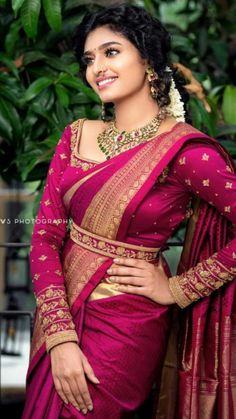 Bollywood Designer Sarees, Rani Pink, Wedding Saree Blouse, Blouse Back Neck Designs, Blouse Designs Silk, Saree Models