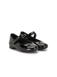 Black leather varnished ballerina shoes from DOLCE & GABBANA KIDS featuring front touch-strap fastening, round toe, high-shine finish, branded insole and flat rubber sole. | Dolce & Gabbana Children Varnished Ballerina Shoes Baby Footwear, Shoes Png, Kids Heels, Girl Products, Black Ballerina, Expensive Shoes, Black Flats Shoes, Dolce And Gabbana Kids, Fancy Shoes