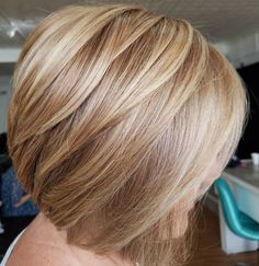 Blonde Short Hairstyles, Dimensional Layers, Over 40 Hairstyles, Hair Color Blonde Highlights, Highlights Lowlights, Blonde Layers, Blonde Short, Caramel Blonde