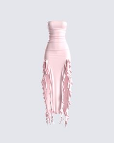 Pure beauty... that's what this dress is 😌 Constructed from jersey, this pink strapless midi is complete with a ruffled edge front slit, and hem that creates an elegant and eye-catching look 💕 Choker sold separately White Corset Dress, Strapless Ruffle Dress, Glam Dresses, Looks Vintage, White Mini Dress, Ruffle Dress, Classy Outfits, Pretty Dresses, Pretty Outfits