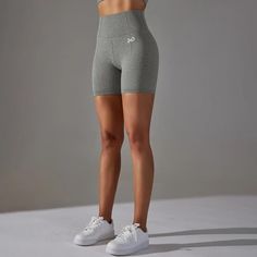 Engineered with seamless technology, these shorts offer a second-skin fit that moves with you, ensuring maximum flexibility and freedom of movement during every workout. The innovative scrunch detail accentuates your curves while providing a flattering and supportive fit. Crafted with moisture-wicking fabric, these shorts keep you dry and comfortable, no matter how intense your training session gets.✔️High waisted ✔️Compressive waistband✔️Thigh and glute contour shading✔️Subtle glute scrunch✔️Se