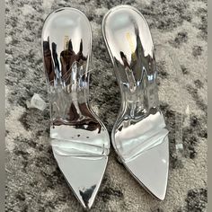 Never Been Worn Stunning Heels Trendy Silver High Heel Shoes, Trendy Silver High Heels, Trendy Silver Heels With 4-inch Heel, Trendy Silver Closed Toe Heels, Singer Lifestyle, Stunning Heels, Metallic Heels, Phone Holster, Clear Heels