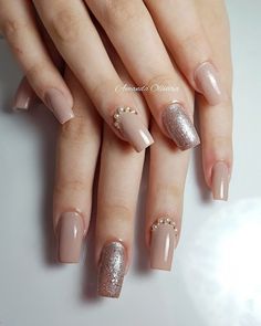 Nails 2023 Trends Plain, Nail Extensions Glitter, Beige Nail Art Design, Nail Extension For Wedding, Brown Nail Extensions, Nail Extensions For Wedding, Nail Extension Designs Nude Color, Short Nail Extension Designs, Extension Nails Design