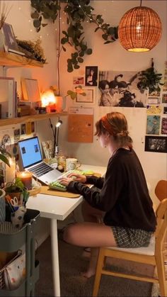 How to Setup a Productive and Relaxing Home Office Productive Office Colors, Cozy Desk Decor, Cottage Core Desk Setup, Working Space In Bedroom, Small Room Desk Ideas, Desk Area Aesthetic, Graphic Designer Workspace, Student Room Aesthetic, Study Room Inspiration