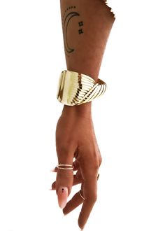 pebby forevee Bracelet Gold CHANLER STATEMENT CUFF BRACELET Statement Jewelry Necklace, Statement Cuff Bracelet, Make An Impact, Gold Bracelet Cuff, Free Bracelet, Free Earrings, Bracelet Crafts, Free Jewelry, Bracelet Gift