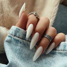 Long White Almond Nails, White Nails Almond, Nails And Rings, Fake Nails Long, Long Press On Nails, Stick On Nails, Bling Nails, Artificial Nails